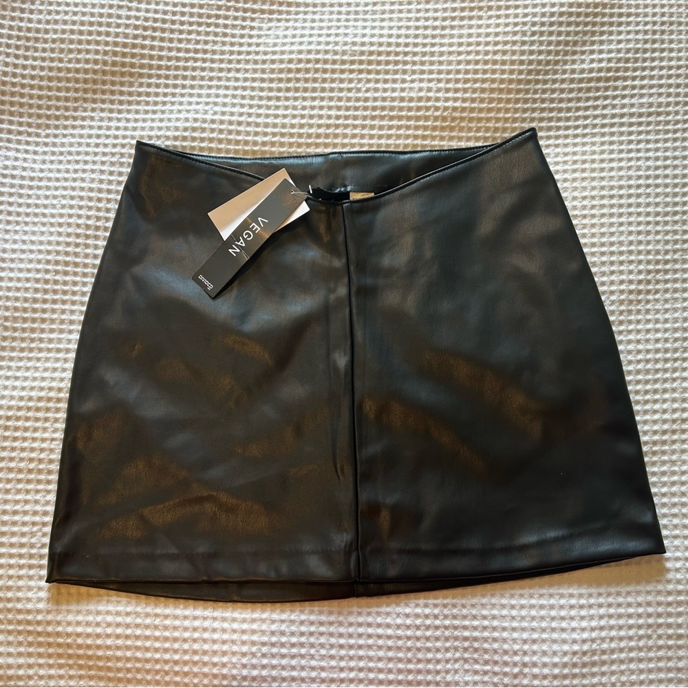 H&M Vegan Leather Mini Skirt